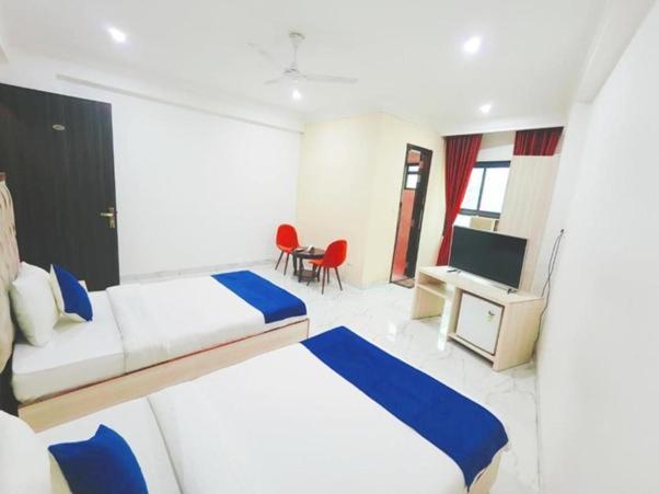 ניו דלהי Hotel Almora Sky Near By Delhi International Airport With - Free Airport Pickup And Drop מראה חיצוני תמונה