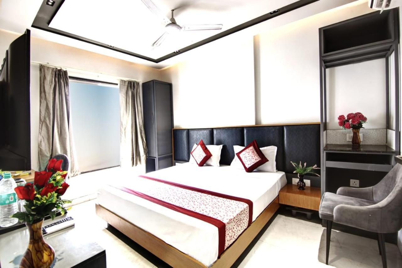 ניו דלהי Hotel Almora Sky Near By Delhi International Airport With - Free Airport Pickup And Drop מראה חיצוני תמונה