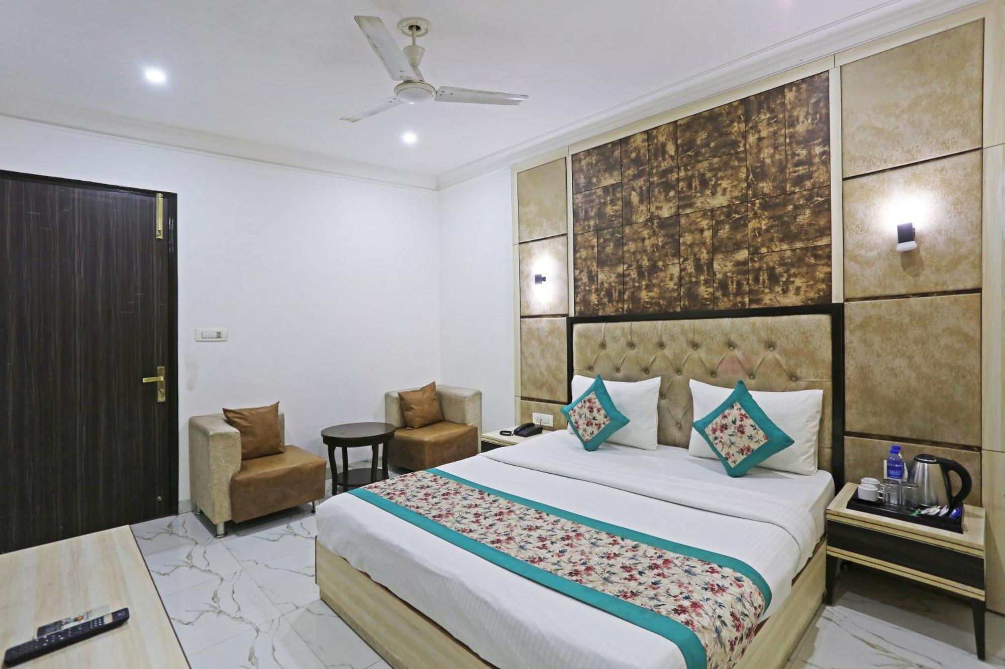 ניו דלהי Hotel Almora Sky Near By Delhi International Airport With - Free Airport Pickup And Drop מראה חיצוני תמונה